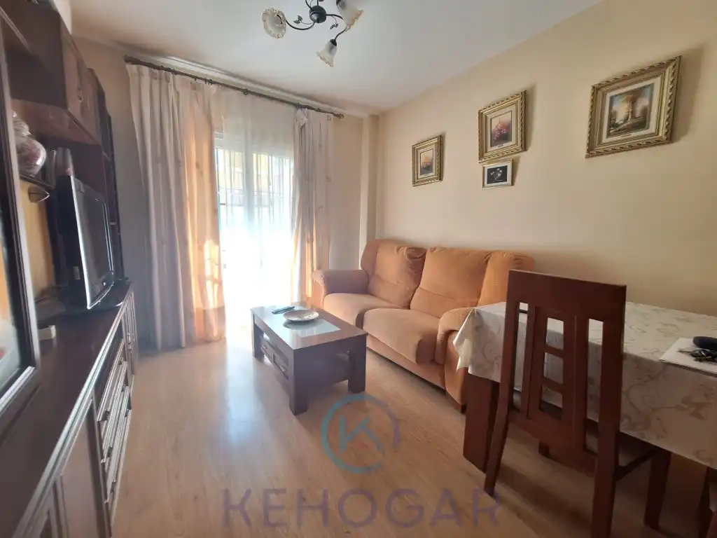 Sala d'estar de Casa o xalet en venda en Dos Hermanas