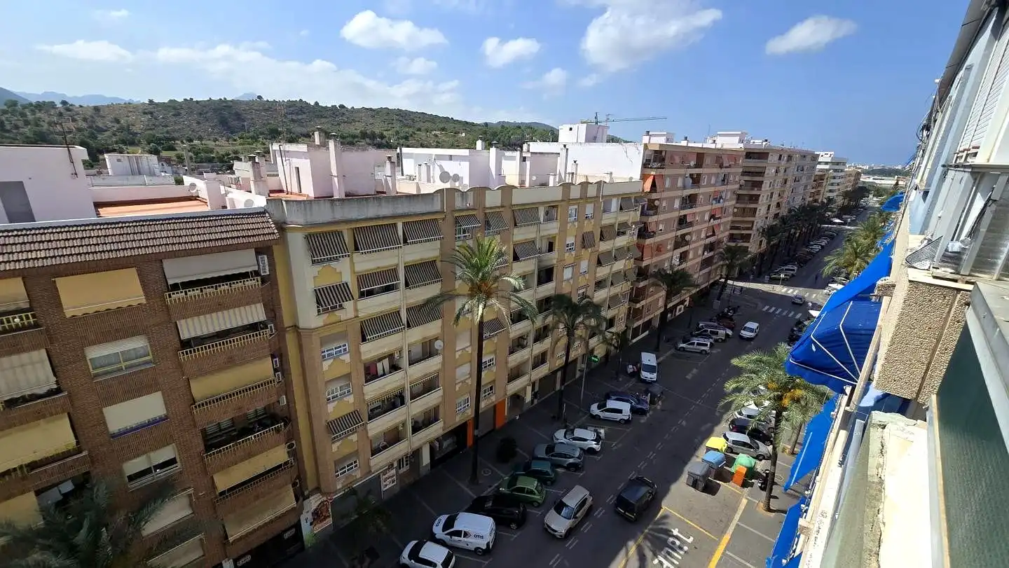 Außenansicht von Wohnung zur Miete in Gandia mit Klimaanlage, Terrasse und Möbliert