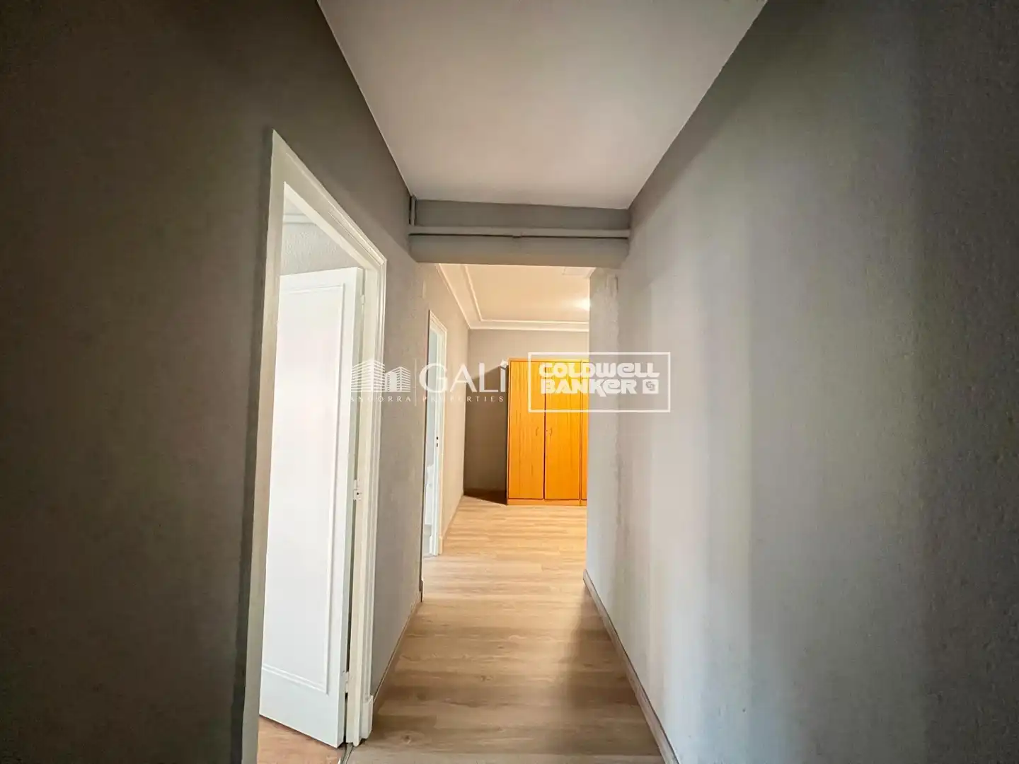 Piso en venta en Andorra la Vella con Calefacción, Parquet y Terraza