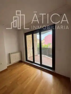 Habitación de Piso en venta en Villares de la Reina con Calefacción, Terraza y Trastero
