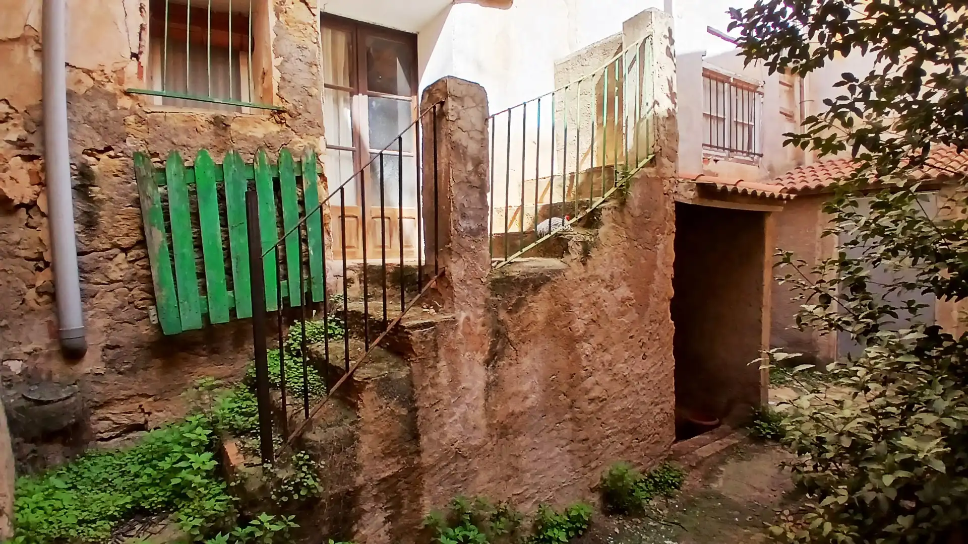 Casa adosada en venta en Calle Collado, 8, Valjunquera
