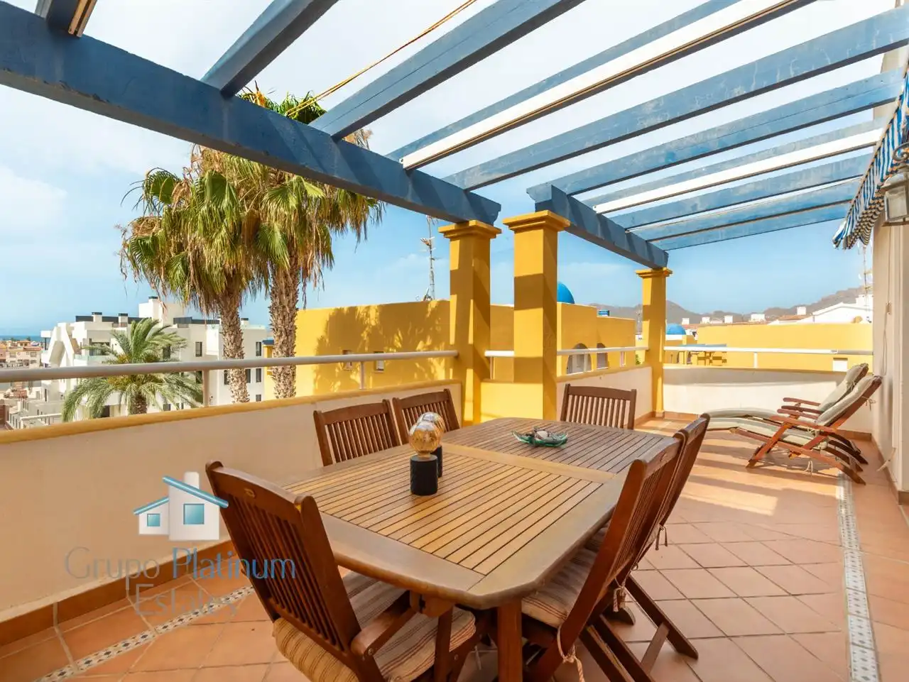 Àtic amb piscina en venda a San Juan de los Terreros