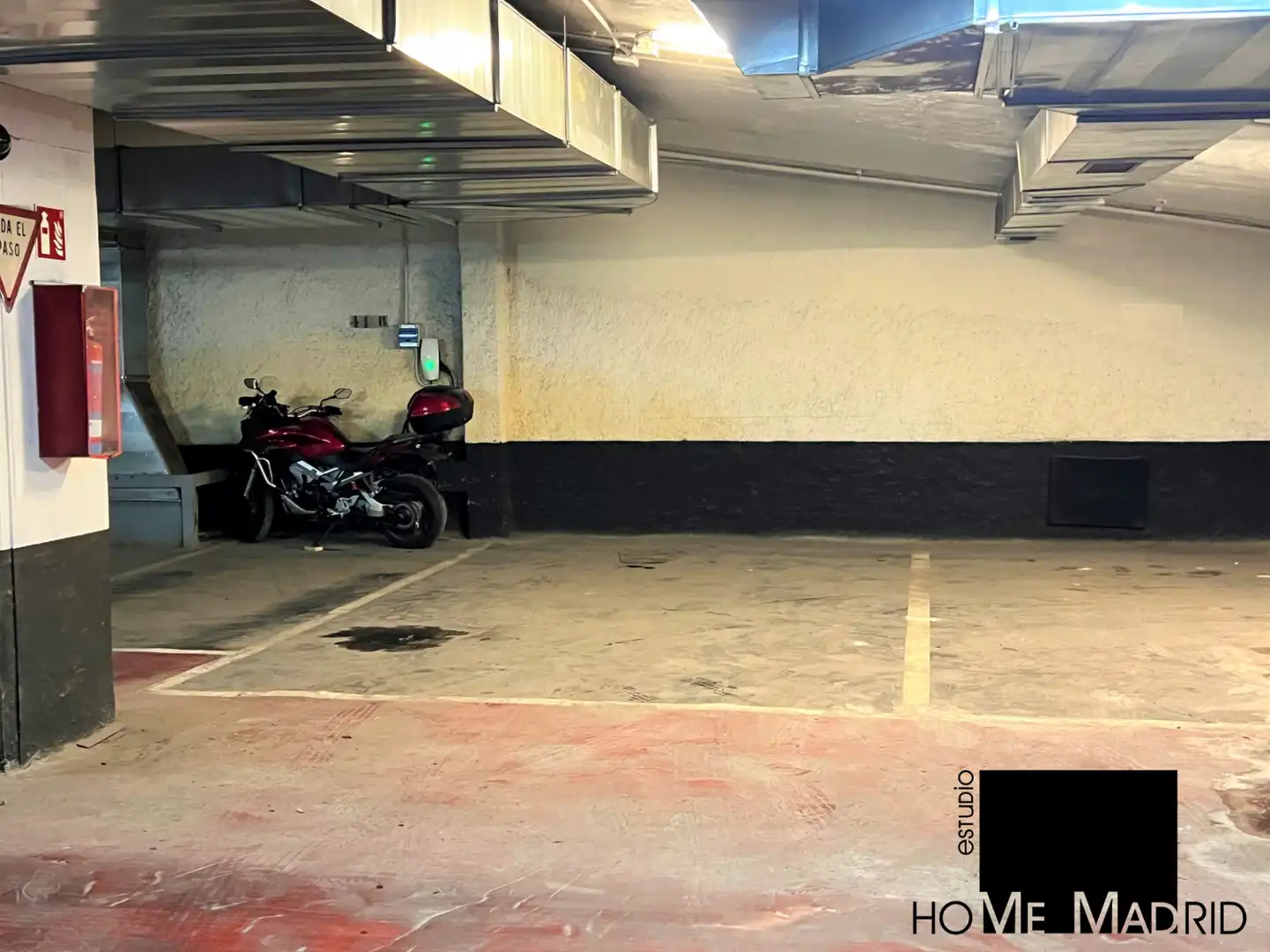 Einzelparkplatz mit Aufzug zum Verkauf in Calle de la Infanta Mercedes, imagen 7