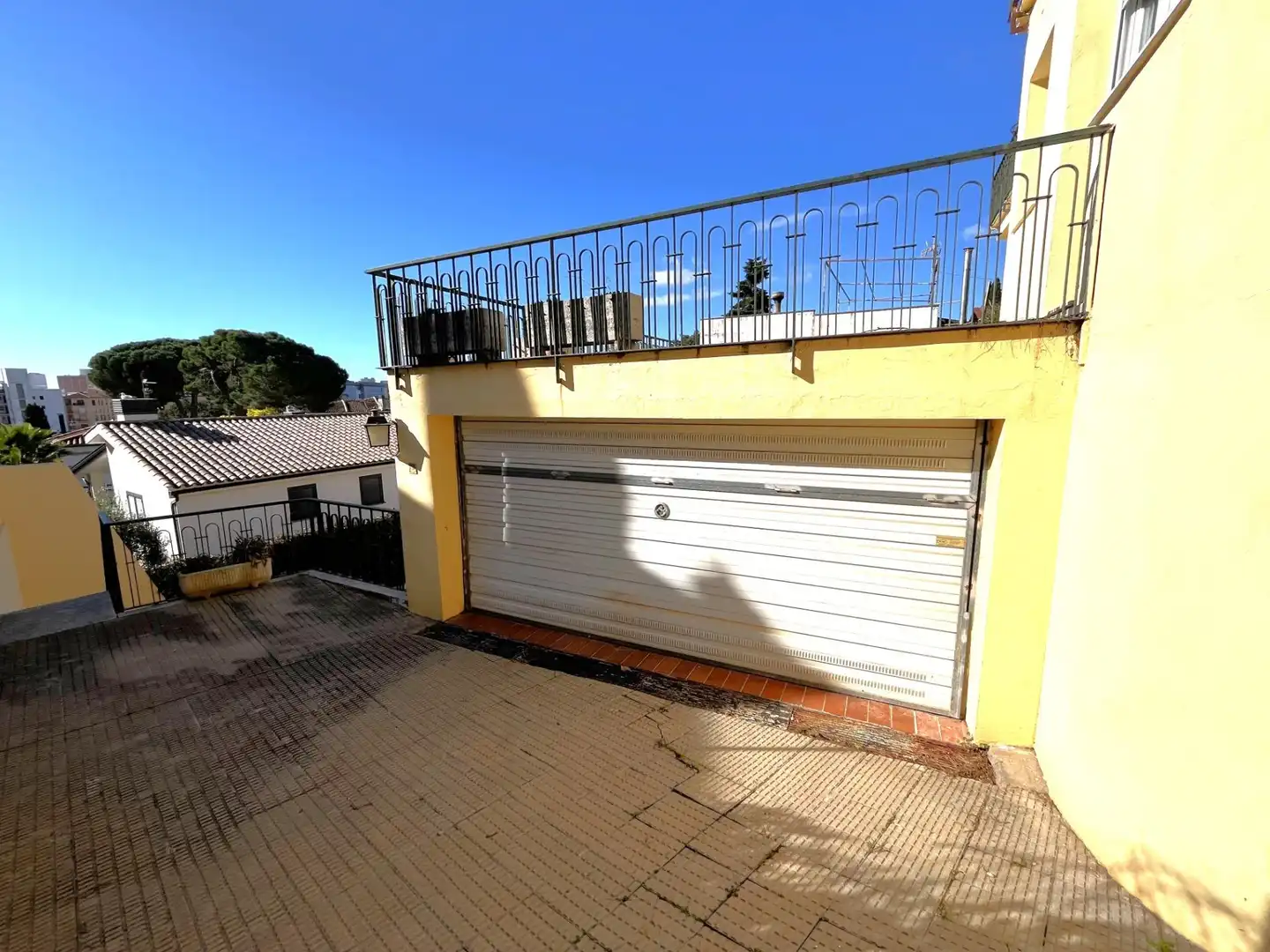 Vista exterior de Casa o xalet en venda en Calonge i Sant Antoni amb Jardí privat, Terrassa i Traster
