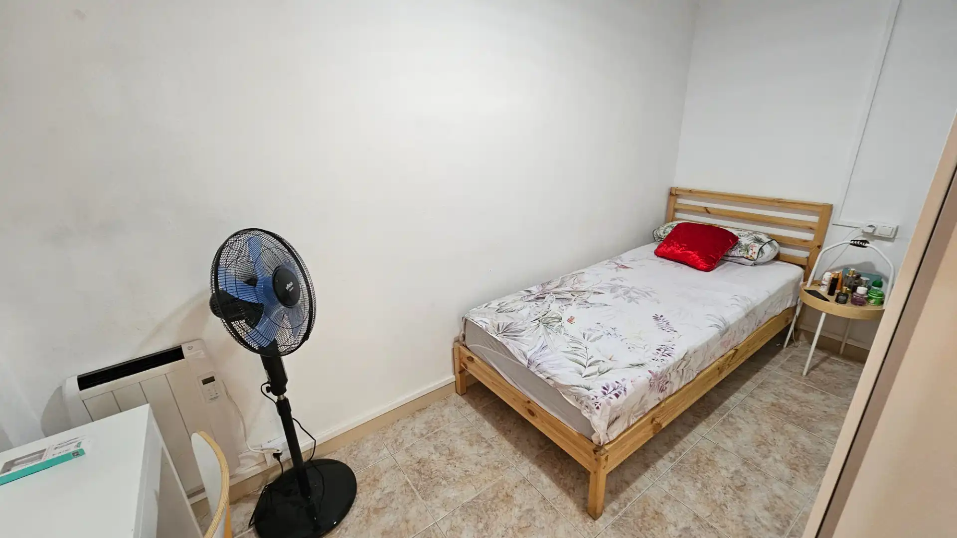 Schlafzimmer von Wohnung zum Verkauf in Tarragona mit Klimaanlage, Heizung und Möbliert