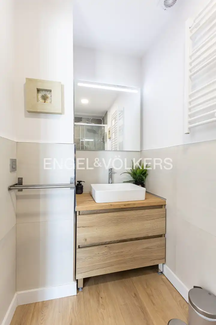 Bathroom of Flat for sale in Madrid  with Heating