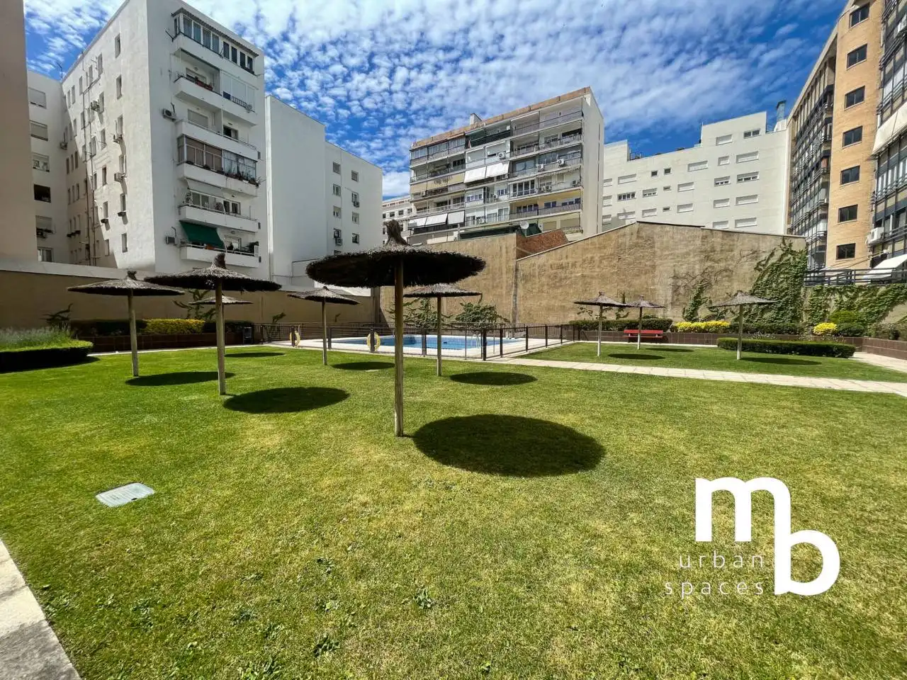 Vista exterior de Piso de alquiler en Madrid con Aire acondicionado, Calefacción y Parquet