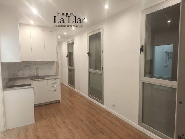 Local comercial en Alquiler en Sant Pere en Centre - Estació