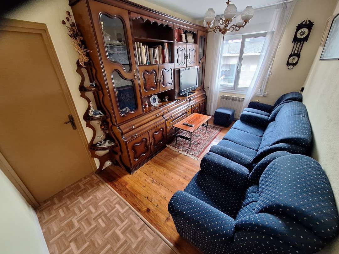 Sala d'estar de Pis en venda en Durango amb Calefacció i Moblat