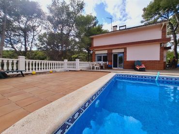 Villa con piscina in vendita a VIOLETA 5