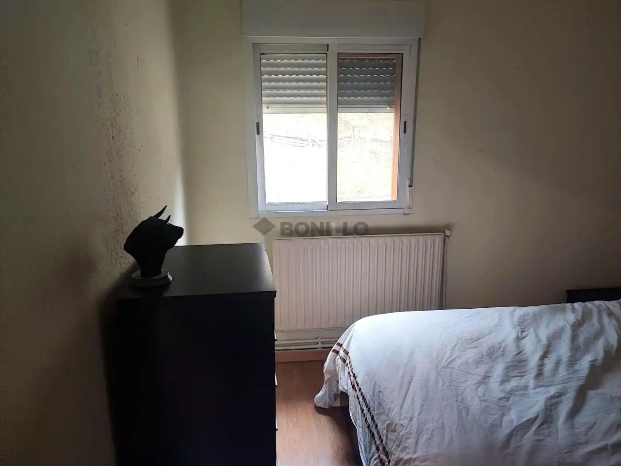 Dormitori de Apartament en venda en Teruel amb Calefacció i Moblat