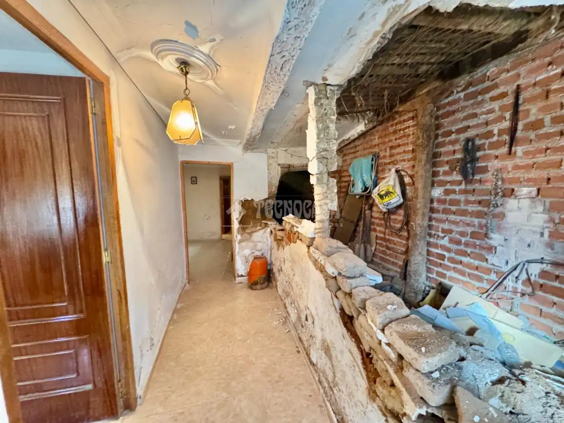Casa adosada en venda en Tórtola de Henares amb Calefacció