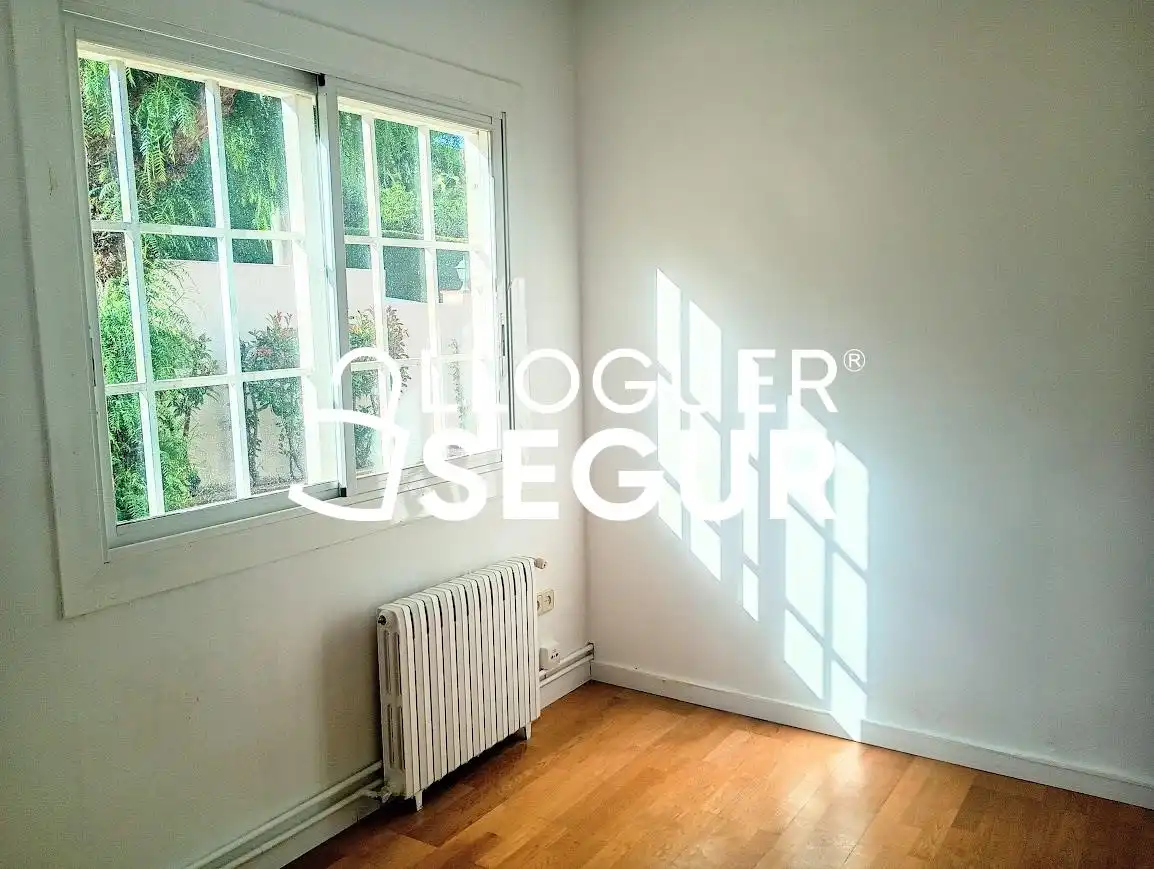 Dormitori de Casa o xalet de lloguer en Cox amb Calefacció, Terrassa i Traster