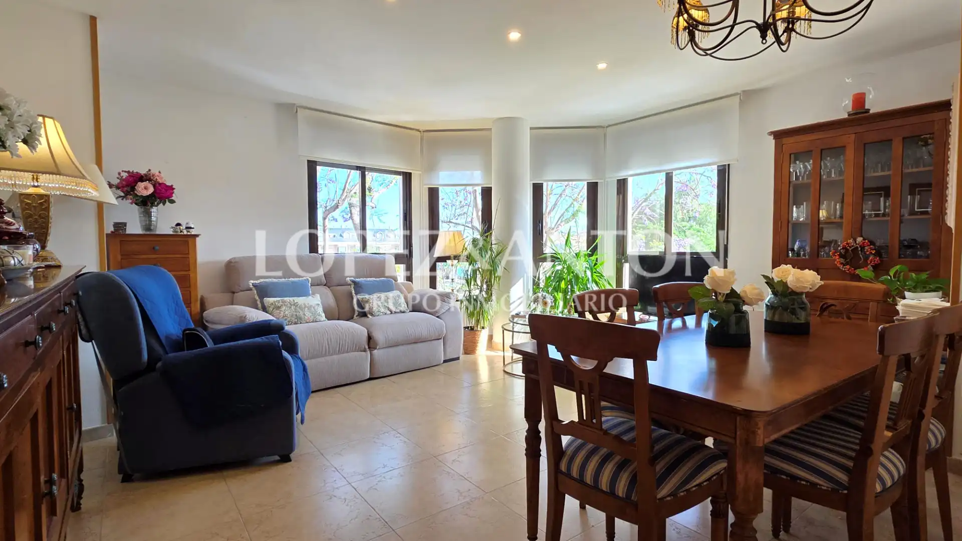 Living room of Flat for sale in L'Eliana  with Air Conditioner, Oven and Balcony