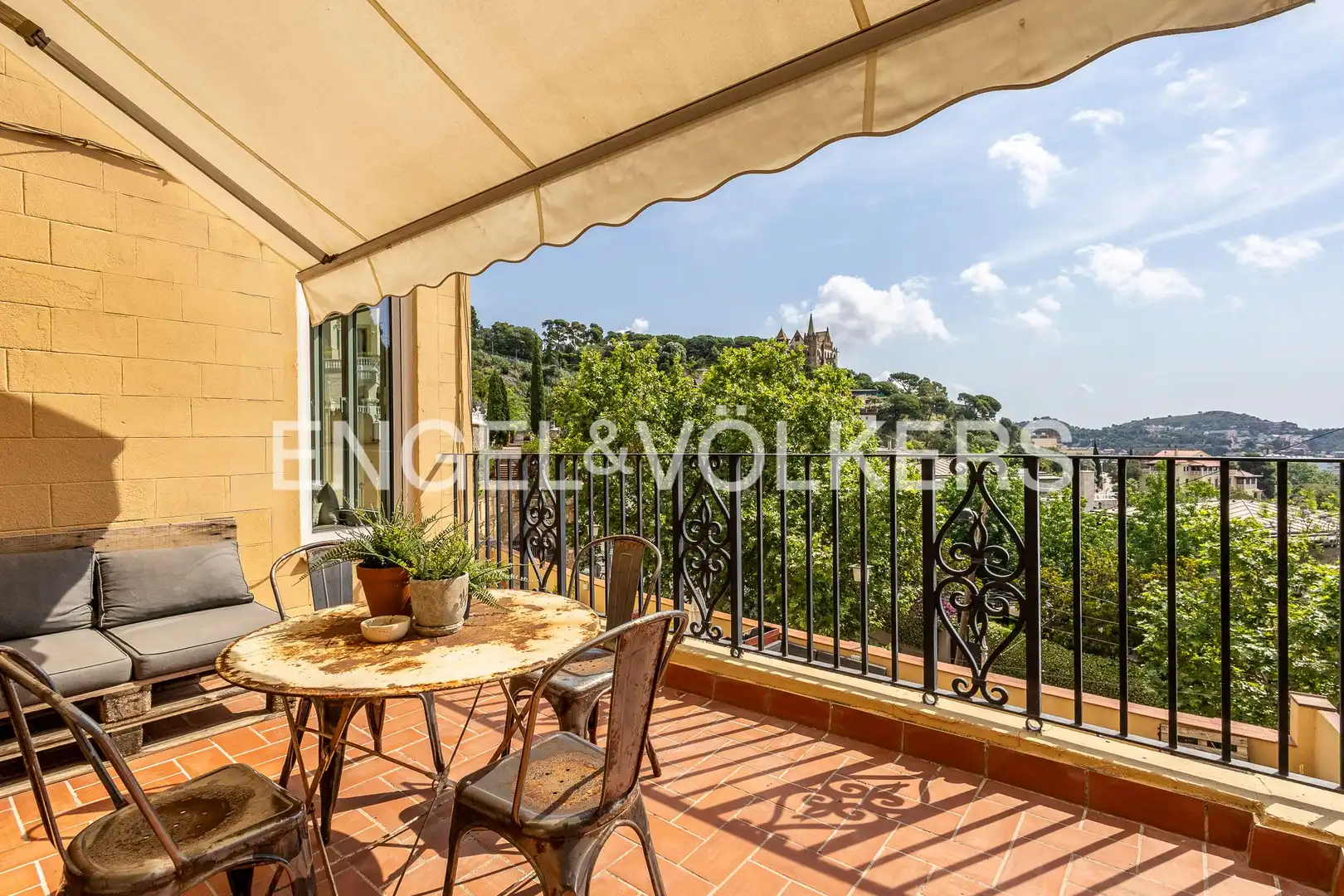 Terraza de Piso en venta en Barcelona con Calefacción y Terraza