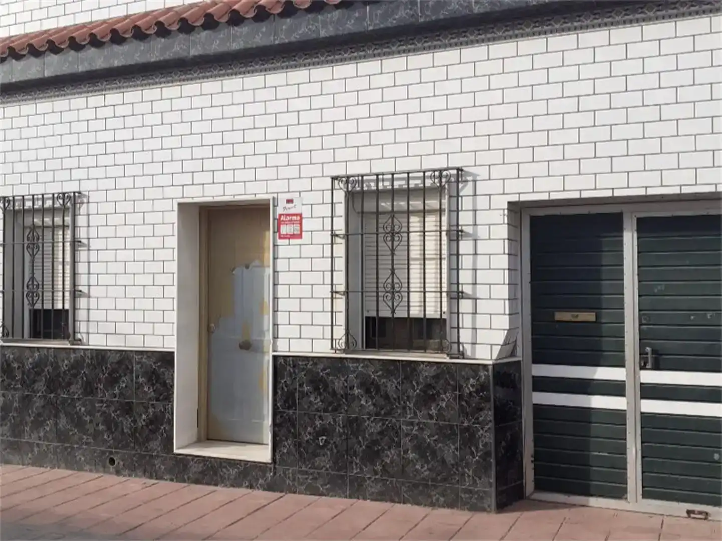 Vista exterior de Planta baja en venta en La Línea de la Concepción