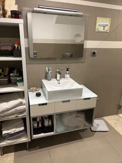 Bany de Casa adosada en venda en Mataró amb Aire condicionat, Calefacció i Jardí privat