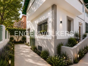 House with balcony for sale in Retiro
