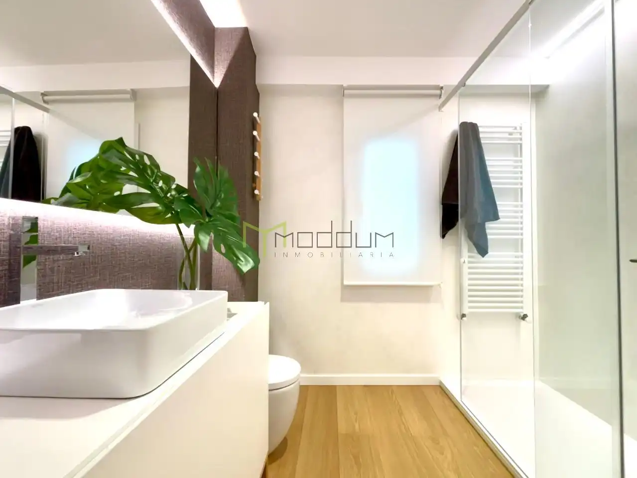 Badezimmer von Maisonette zum Verkauf in Santiago de Compostela  mit Heizung, Abstellraum und Möbliert