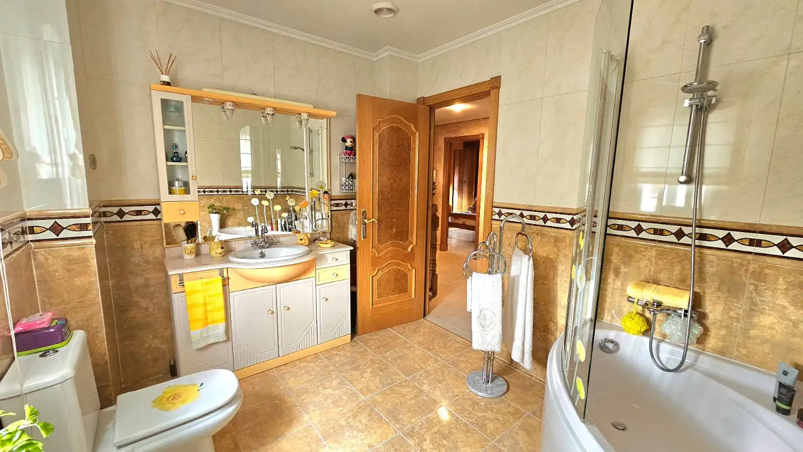 Baño de Casa adosada en venta en Torrejón de la Calzada con Aire acondicionado, Calefacción y Jardín privado
