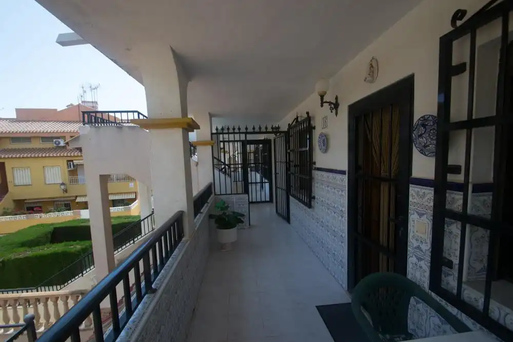 Apartamento en venta en Torrevieja con Terraza