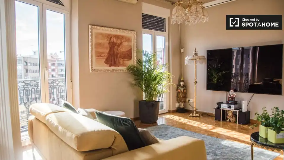 Sala de estar de Piso de alquiler en Valencia con Aire acondicionado, Calefacción y Amueblado