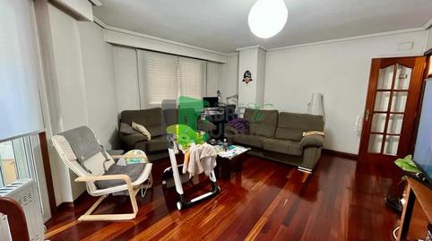 Foto 2 de Pis en venda a Universidad, Ourense