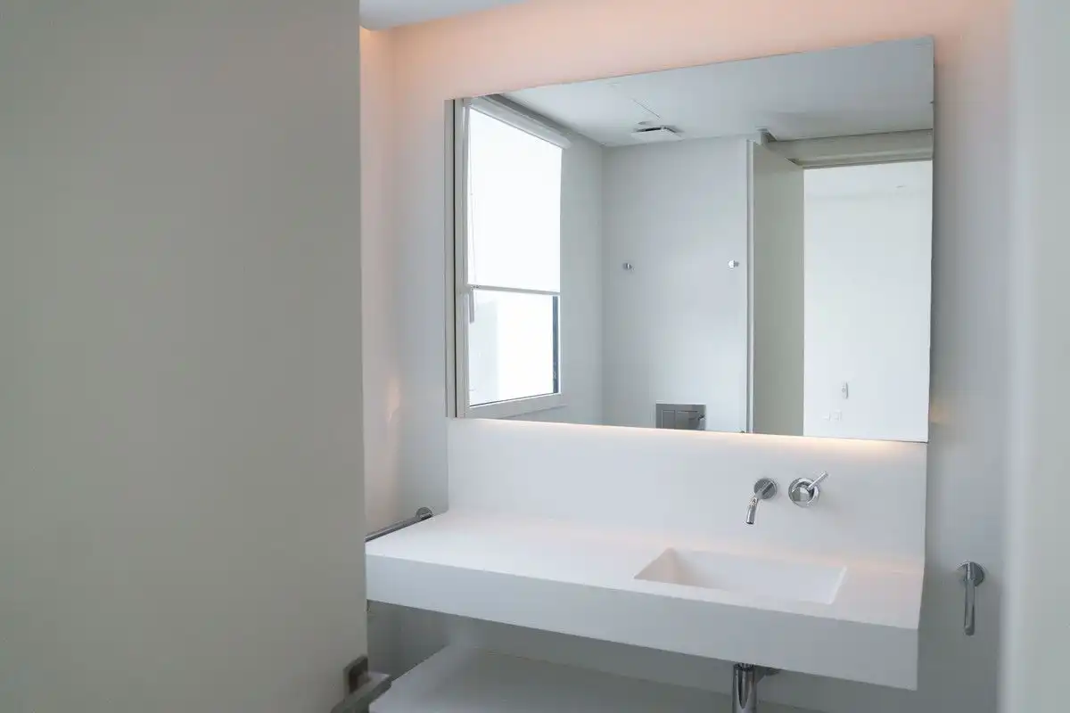 Baño de Dúplex en venta en Marbella con Terraza y Piscina comunitaria