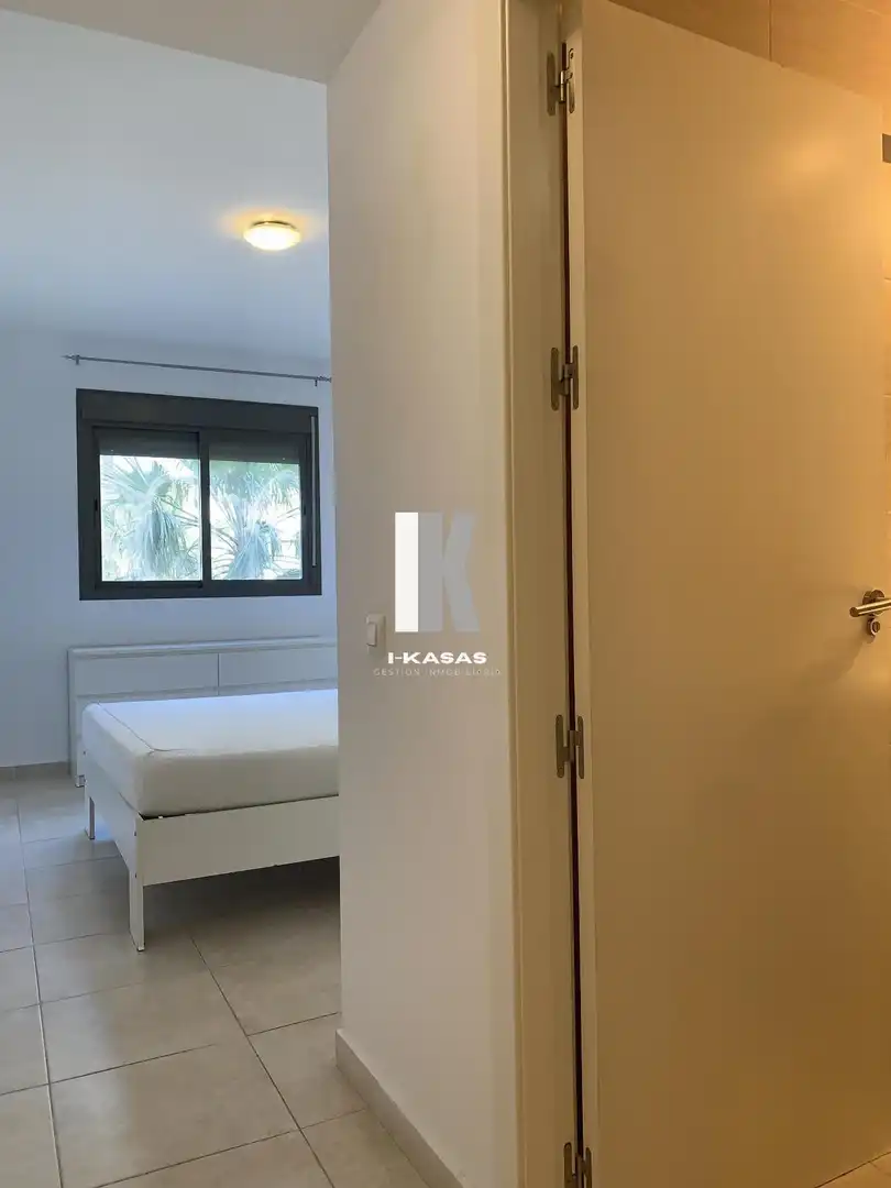 Bedroom of Flat for sale in El Puerto de Santa María  with Air Conditioner, Terrace and Storage room