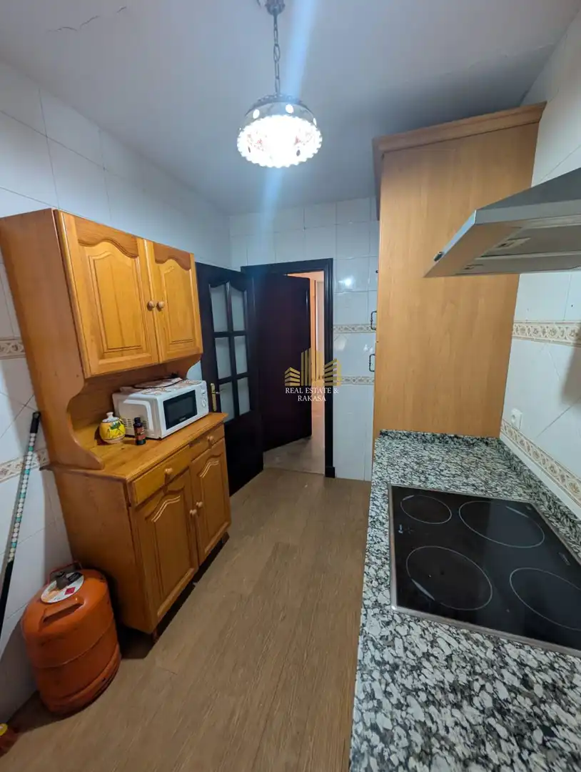 Cuina de Casa o xalet en venda en Alcalá de Guadaira amb Terrassa i Traster