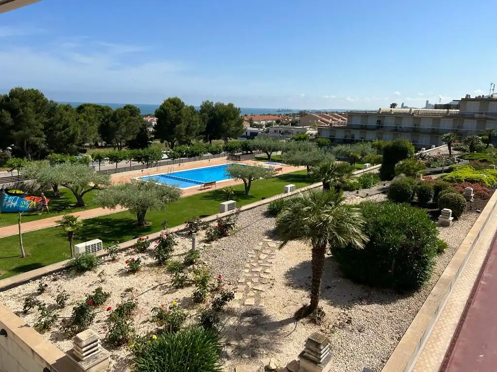 Jardí de Apartament en venda en Alcanar amb Terrassa, Traster i Piscina comunitària