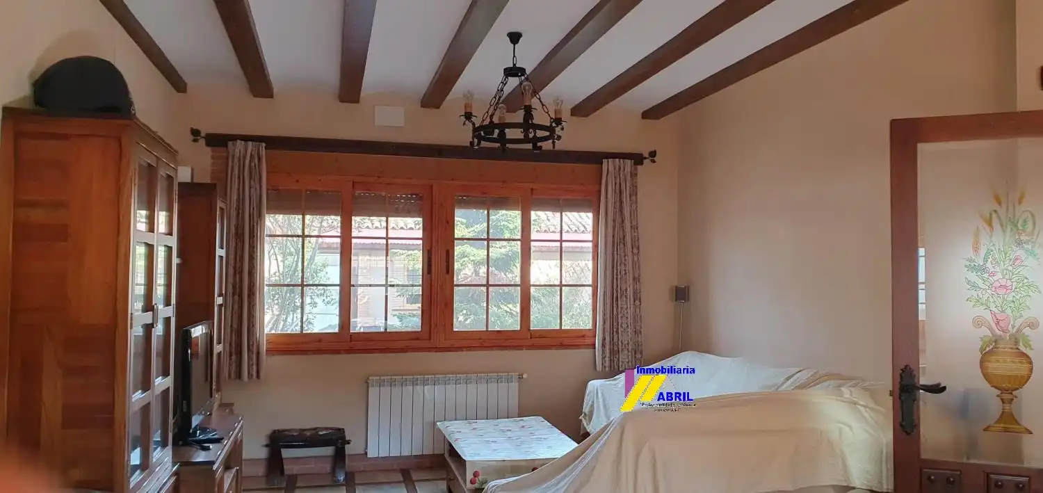 Houses for sale in Aldeaquemada