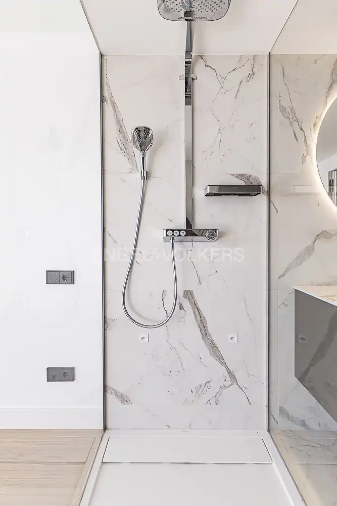 Baño de Casa o chalet en venta en Barcelona con Aire acondicionado, Calefacción y Jardín privado