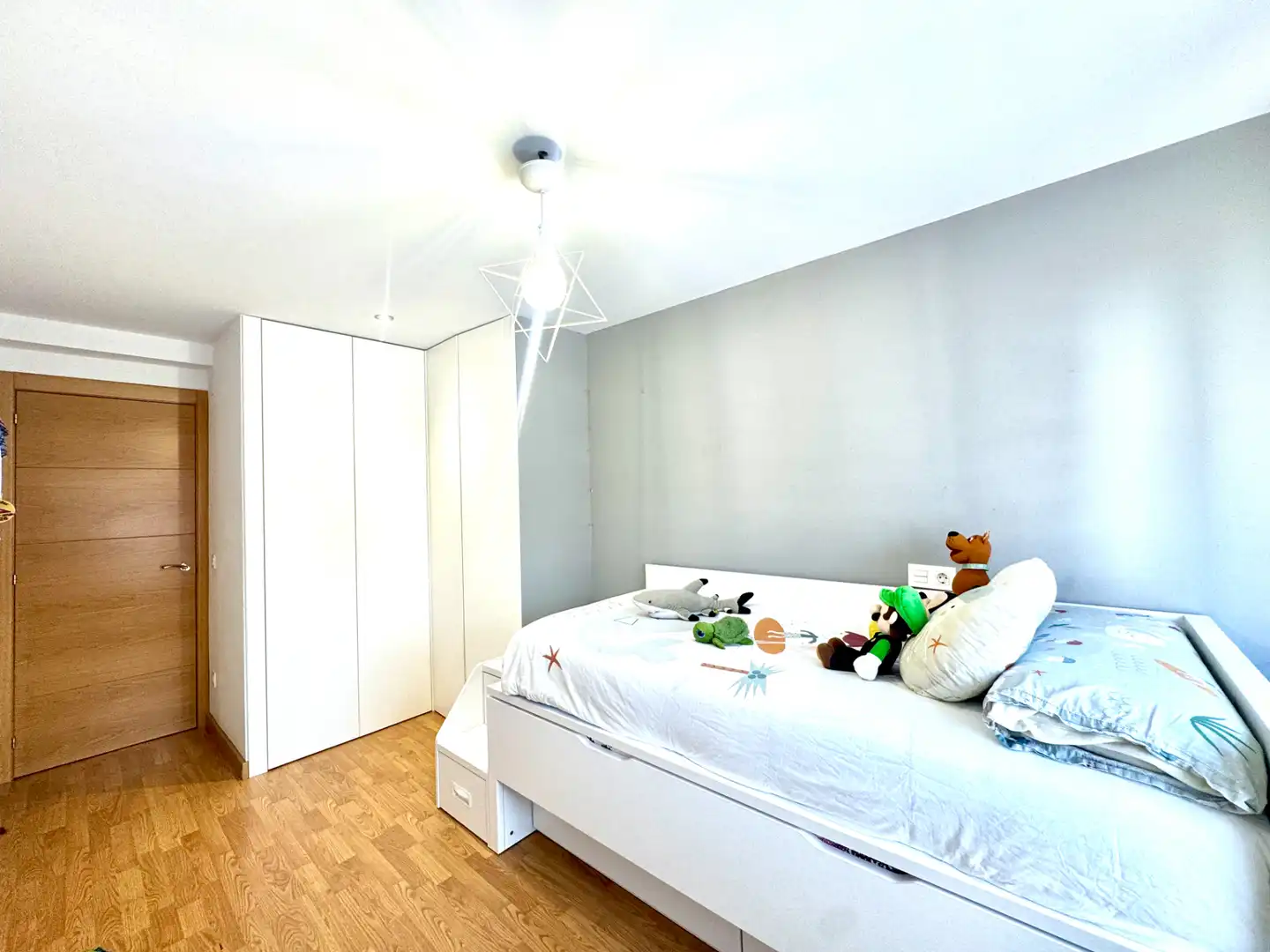 Habitación de Piso en venta en Gijón  con Calefacción, Parquet y Horno