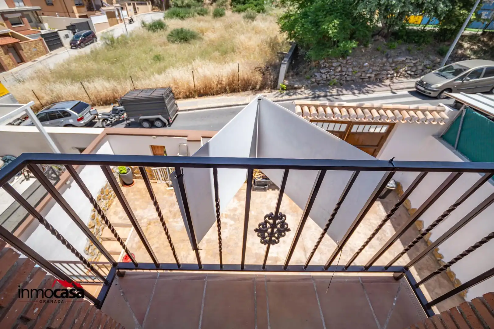 Terraza de Casa adosada en venta en Jun con Aire acondicionado, Jardín privado y Piscina