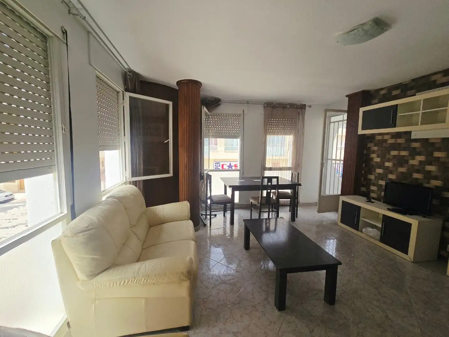 Sala de estar de Piso en venta en Garrucha con Aire acondicionado, Terraza y Piscina