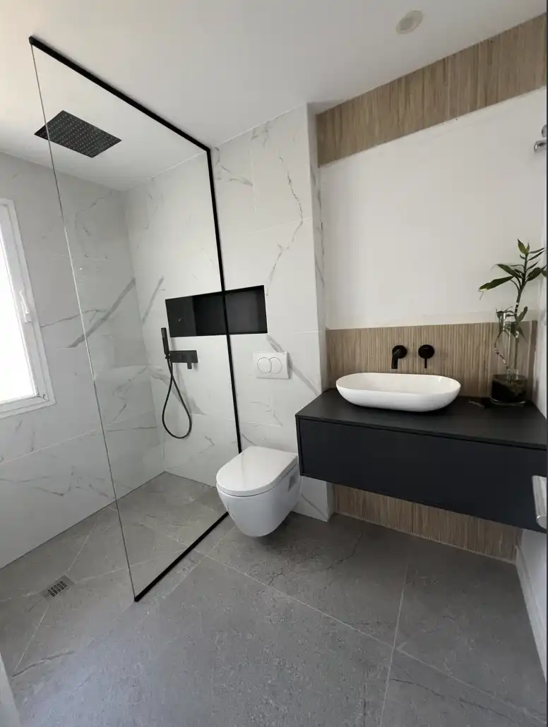 Bathroom of Houses for rent in Marbella  with Air Conditioner, Private garden and Terrace