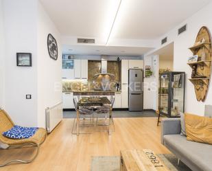 Sala d'estar de Pis en venda en Montgat amb Aire condicionat, Terrassa i Piscina