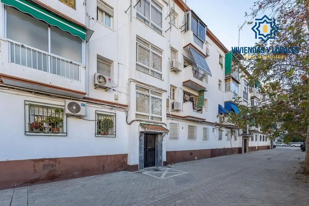 Exterior view of Flat for sale in Granada