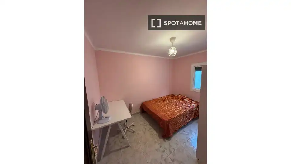 Schlafzimmer von Wohnung zur Miete in Barcelona mit Klimaanlage, Heizung und Möbliert