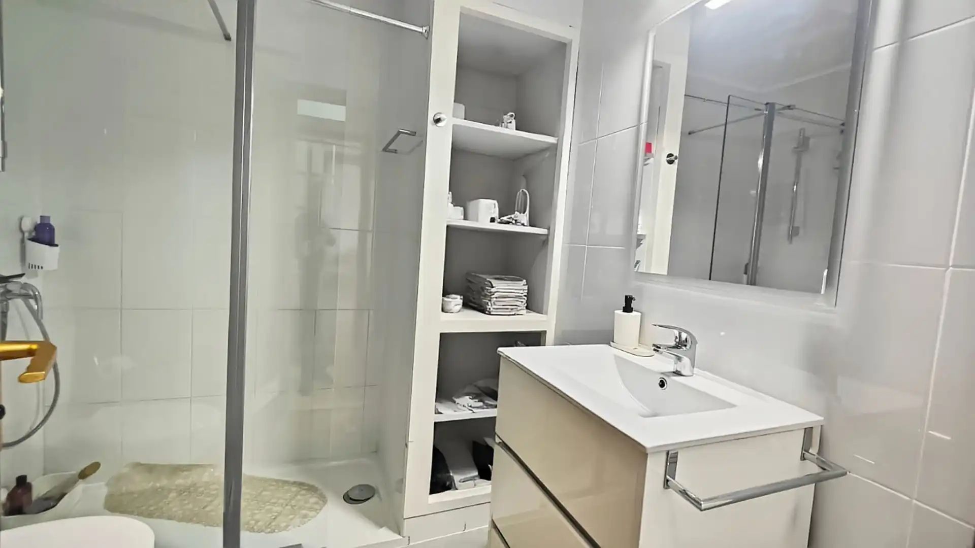 Badezimmer von Dachboden zum Verkauf in Santa Cruz de Tenerife mit Möbliert, Balkon und Internet