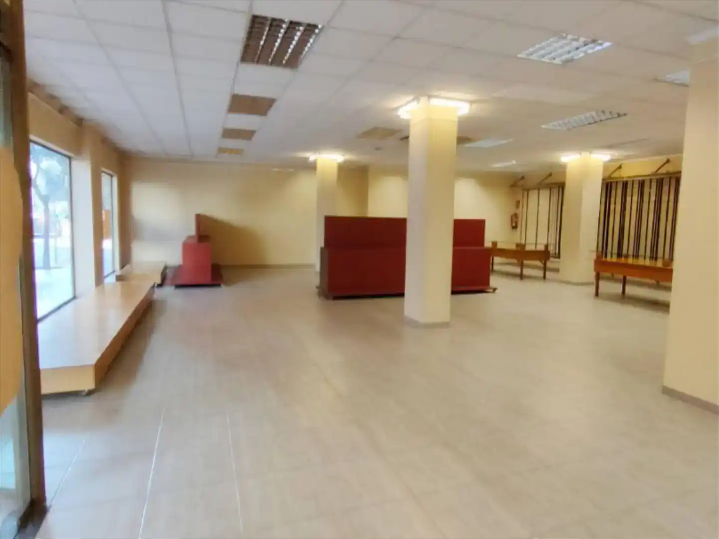 Local de lloguer en Vila-real amb Aire condicionat
