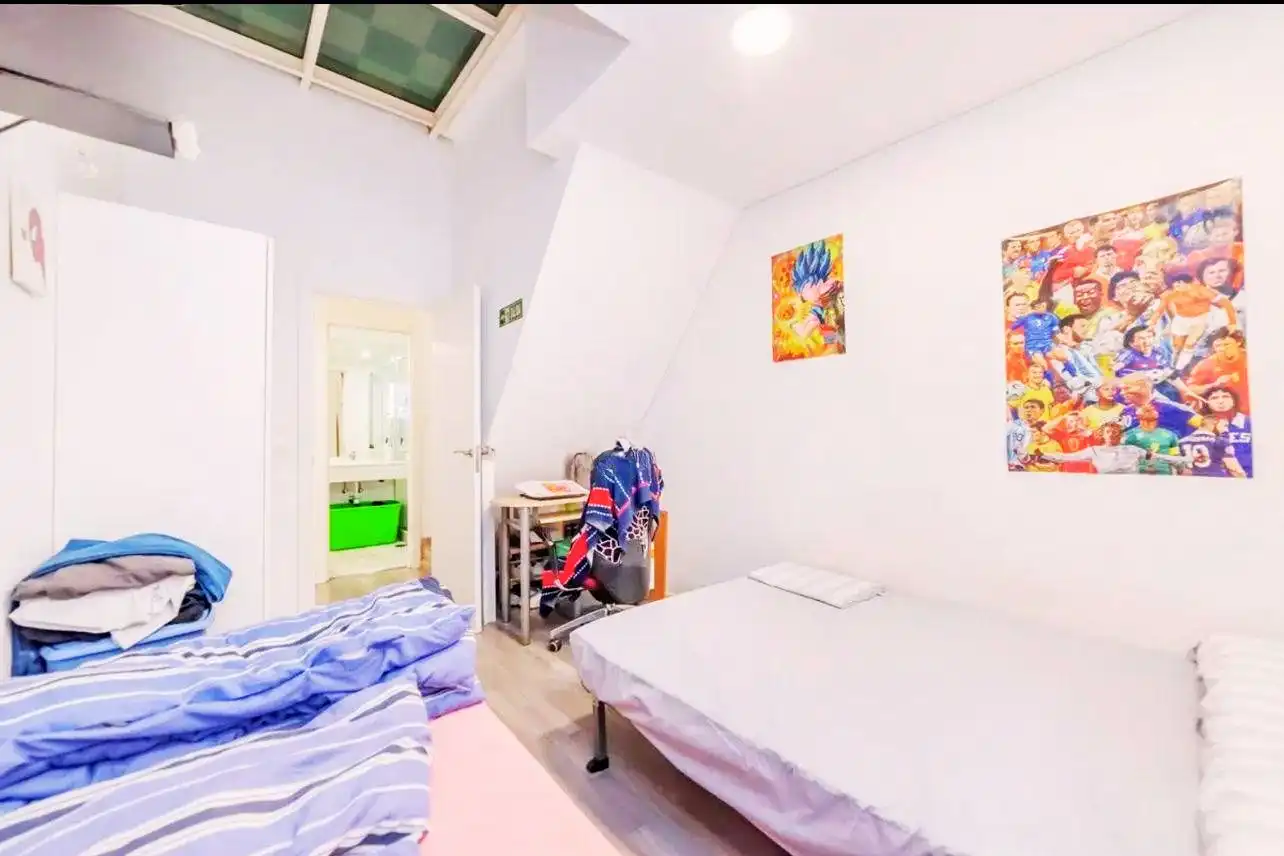 Bedroom of Flat for sale in Alcobendas  with Air Conditioner, Heating and Terrace