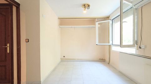 Foto 2 de Piso en venta en Tejedores, Amposta, Madrid Capital