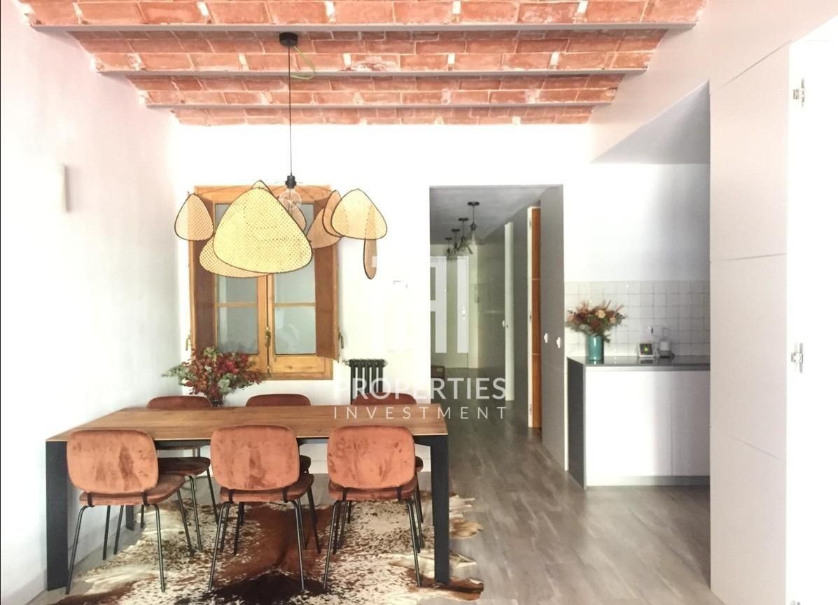 Vista exterior de Pis en venda en  Barcelona Capital amb Calefacció, Parquet i Terrassa