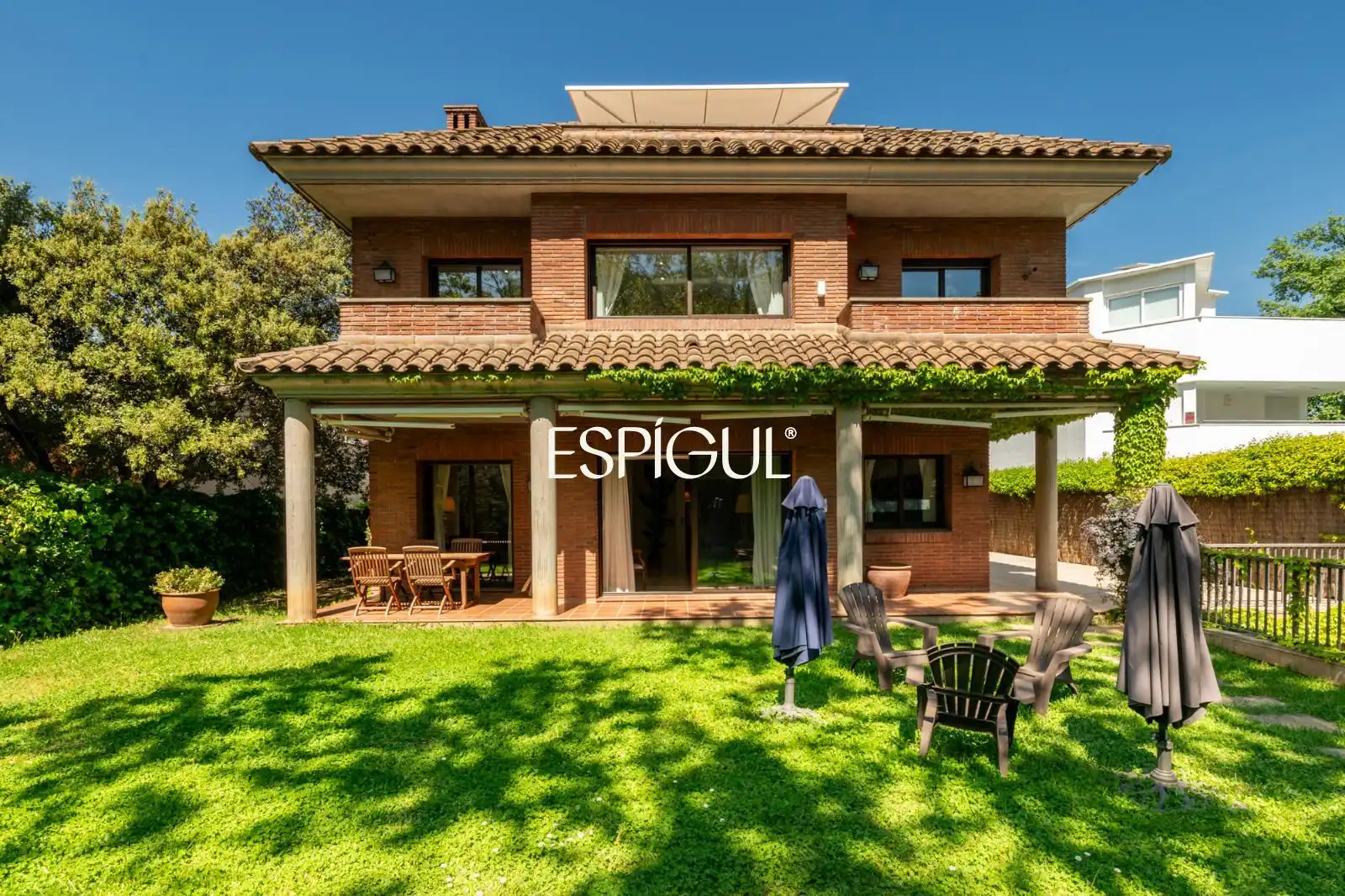 Jardí de Casa o xalet en venda en Sant Cugat del Vallès amb Aire condicionat, Calefacció i Traster
