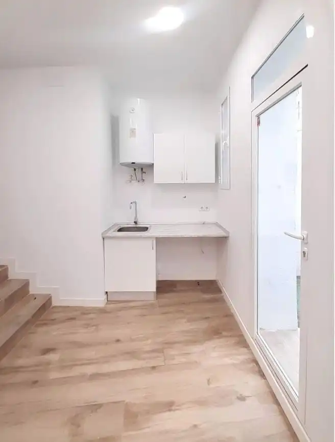 Cocina de Local en venta en Madrid con Aire acondicionado