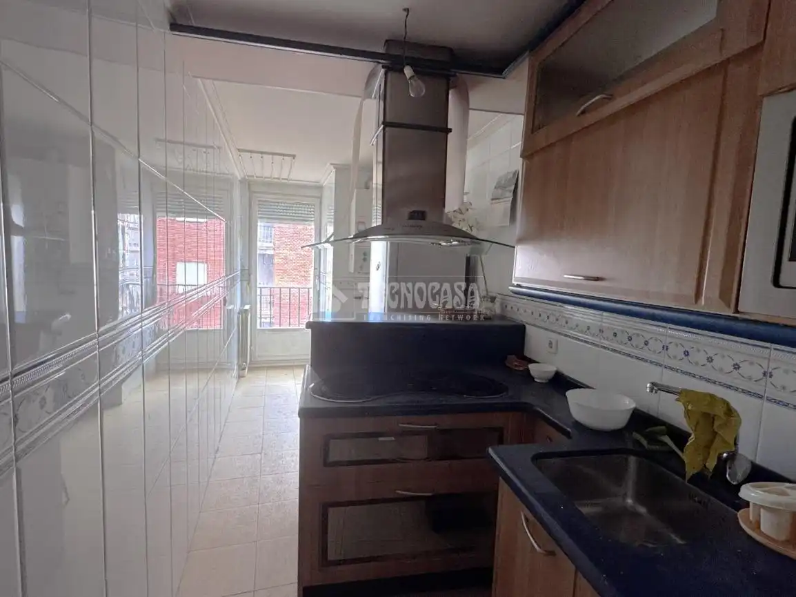 Kitchen of Flat for sale in León Capital   with Heating and Parquet flooring