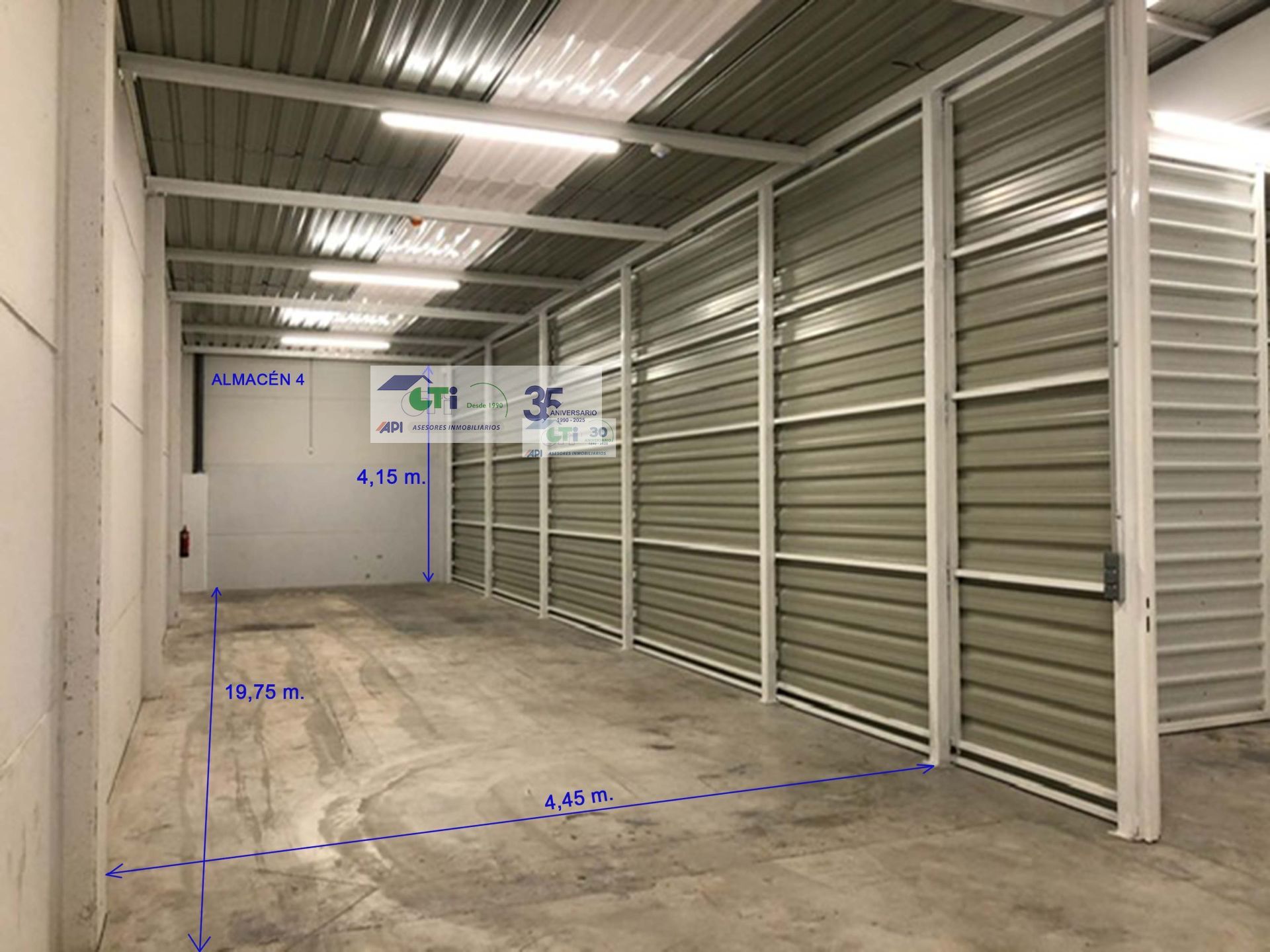 Fabrikhallen zur Miete in CALLE SISALLO , Cartuja Baja, Barrios rurales del Sur