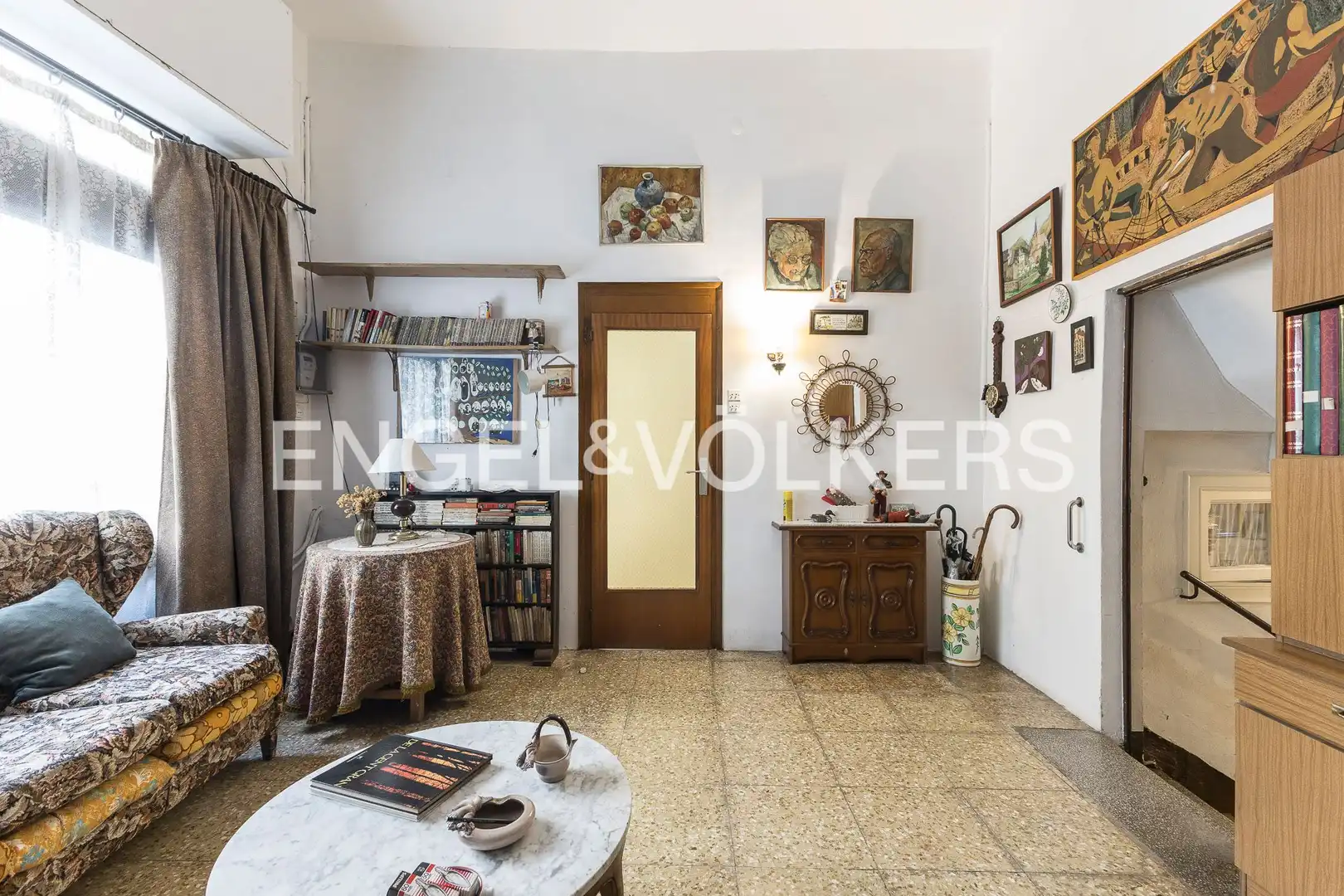 Sala de estar de Casa adosada en venta en Barcelona con Calefacción y Jardín privado